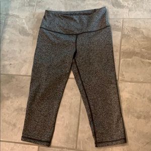 Victoria’s Secret Sport capris